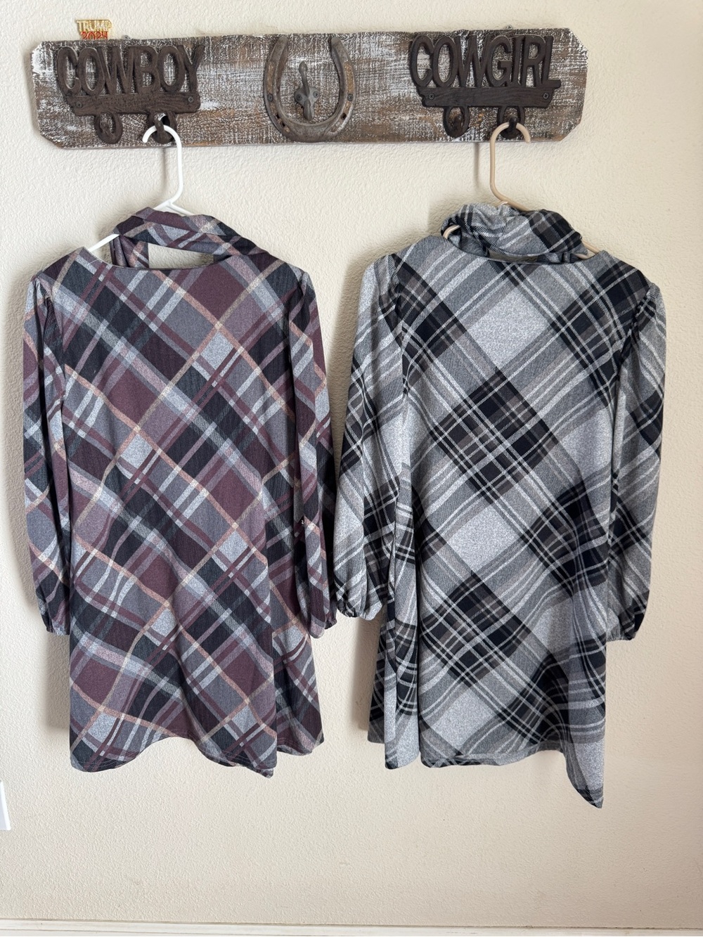 Chetta B Plaid Dress with matching scarf - Picture 2 of 5